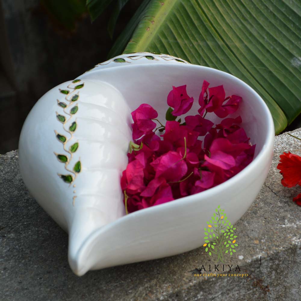 White Sanghu Urli (store pick up only)