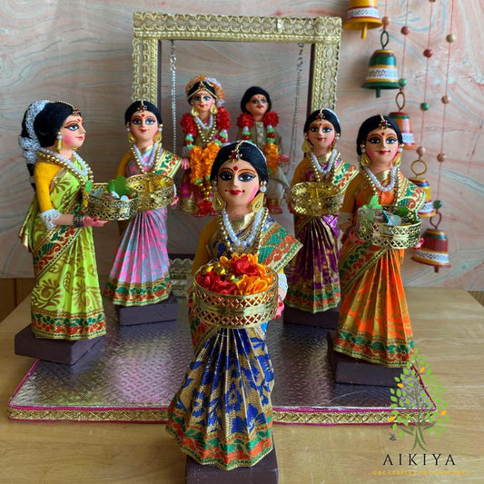 Indian Traditional Dolls Oonjal Sets