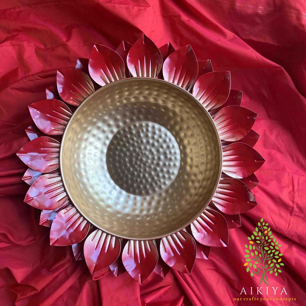 Red Lotus Urli - Medium