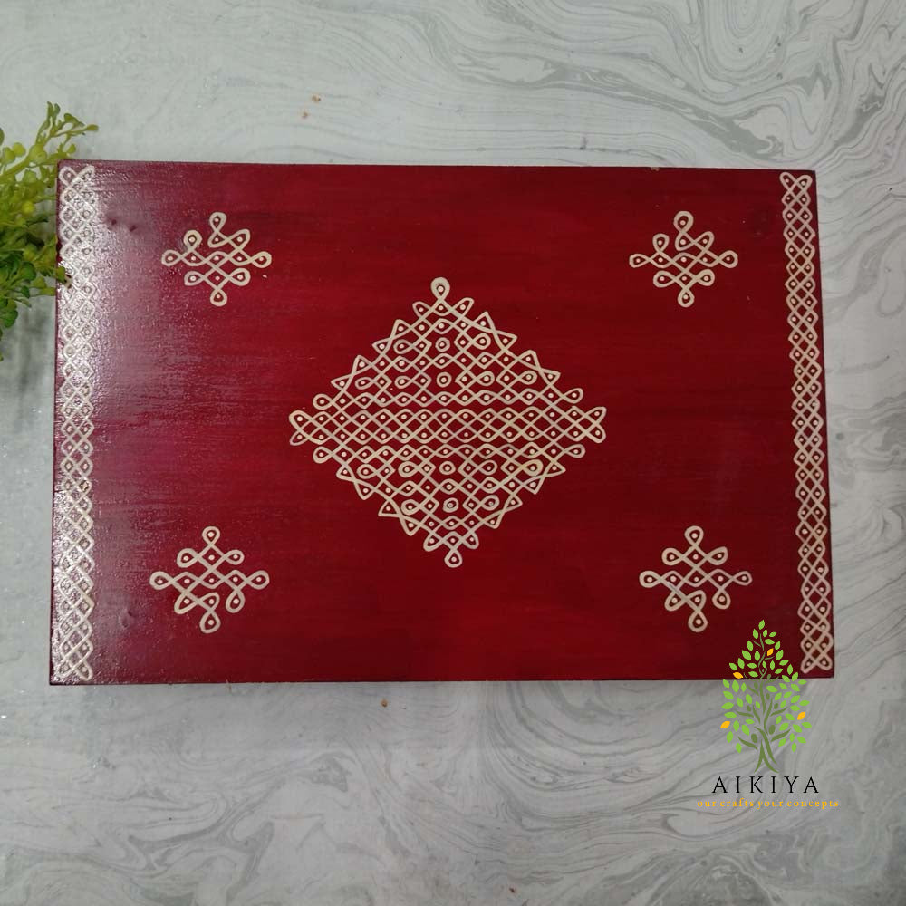 Kollam Manai - Large and Small Diamonds