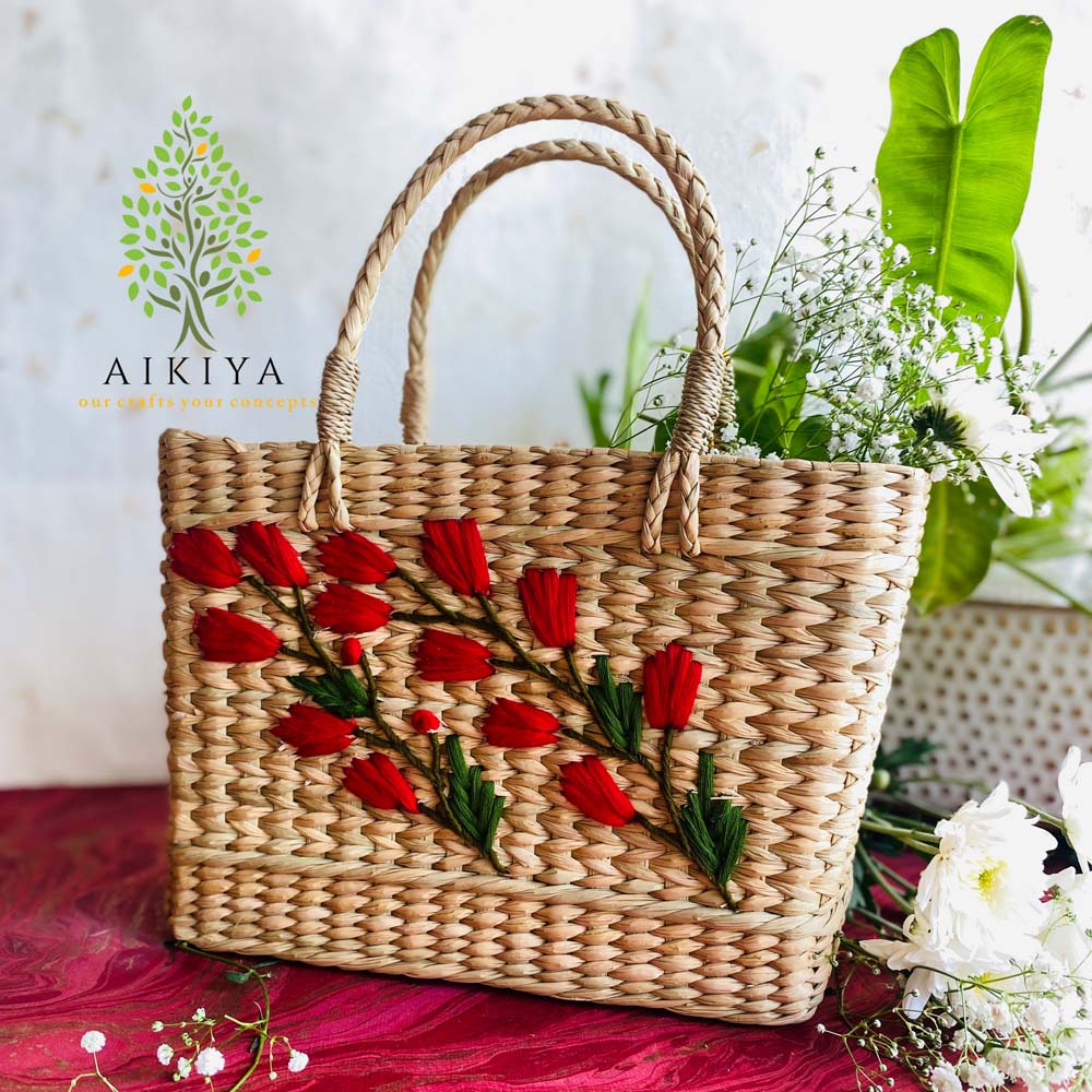 Small Kauna Grass Square Basket - Red Flowers