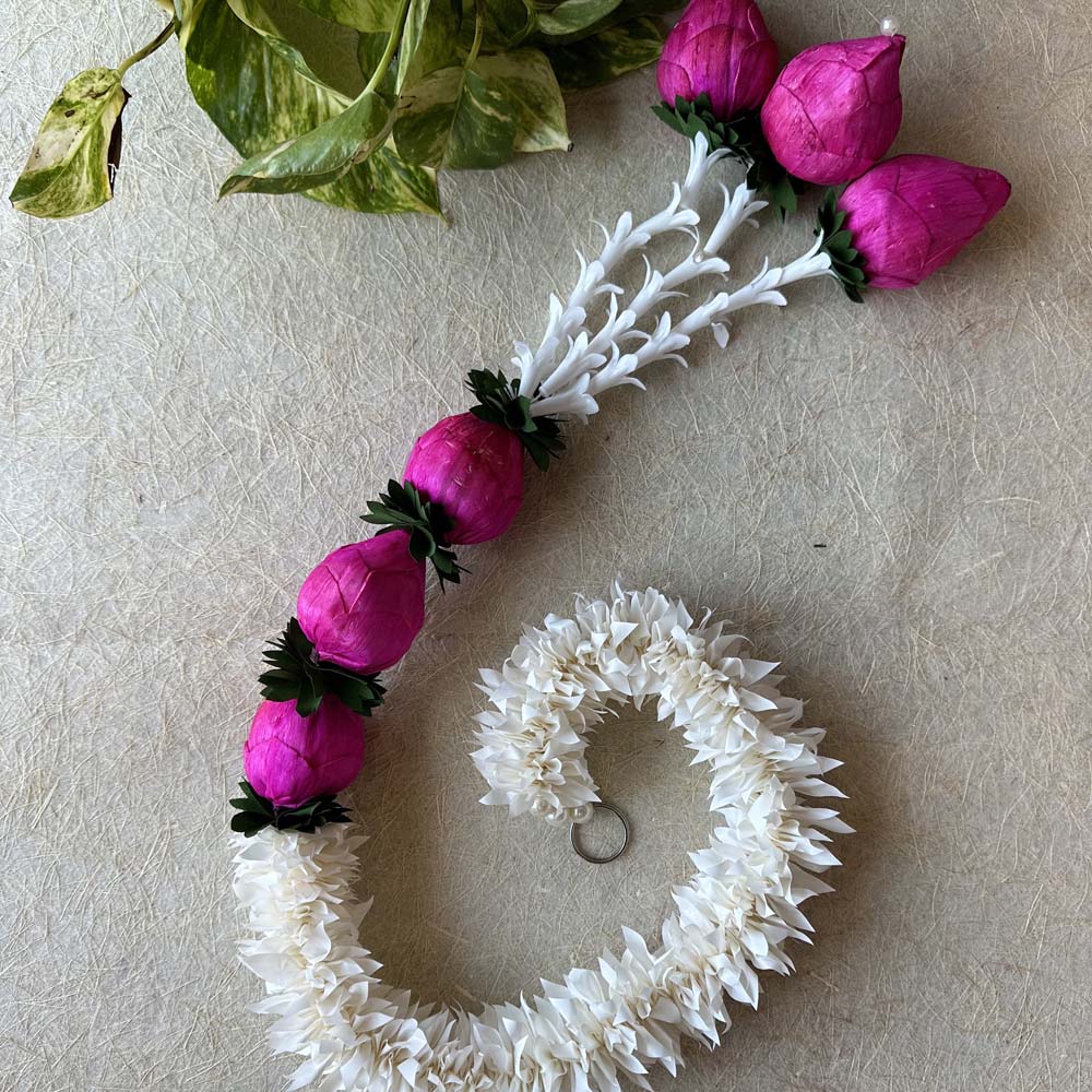 Jasmine With Lotus End And Tassels - Small