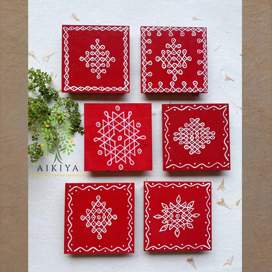 Square Red 4" Set Of 2 . Assorted Designs