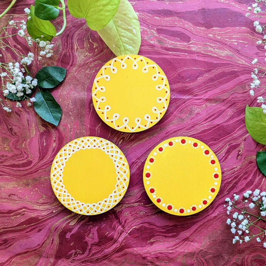 Round Border Design 4"Assorted Designs (Set Of 2) Yellow