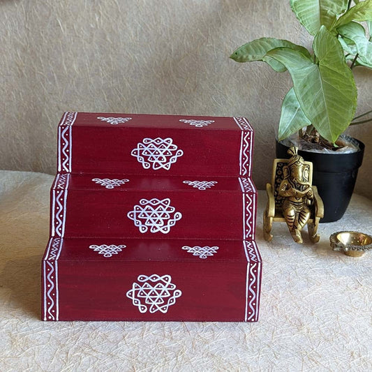 Golu Padi 3 Steps Step Size 4"X4" - Maroon Suitable To Keep Brass And Golu Idols