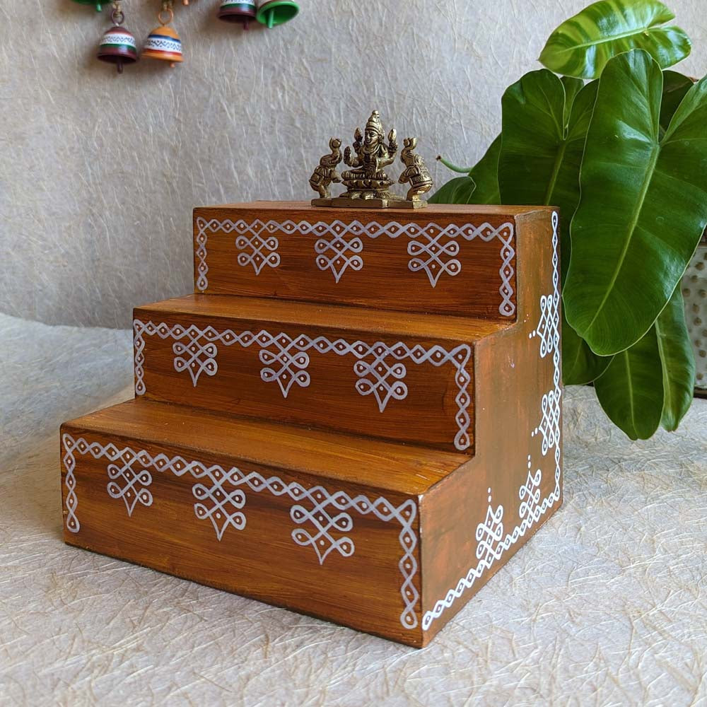 Golu Padi 3 Steps 4"X4" Step Size Teak Finish Suitable To Keep Brass And Golu Idols