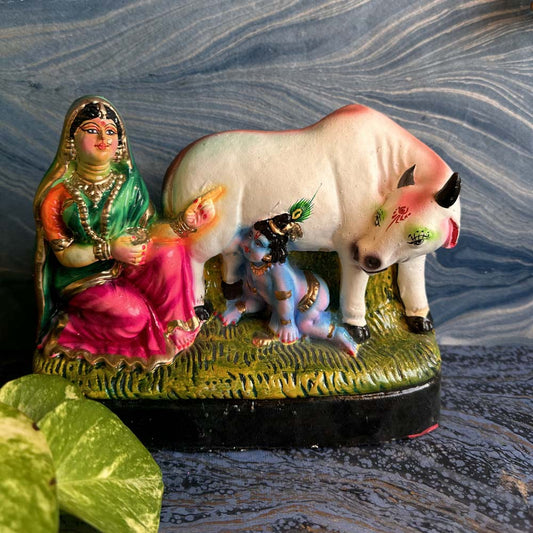 Krishna Crawling Yashodha And Cow