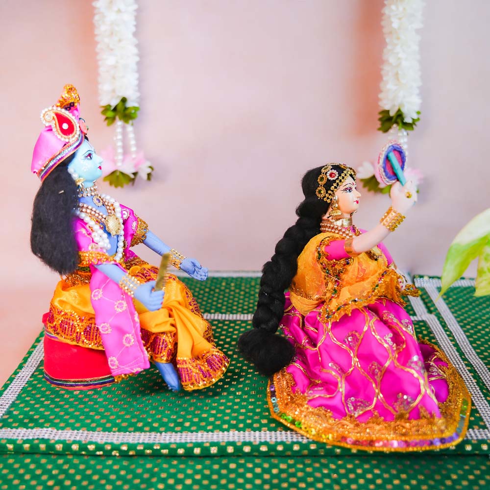 Radha Krishna ( Braiding Hair )