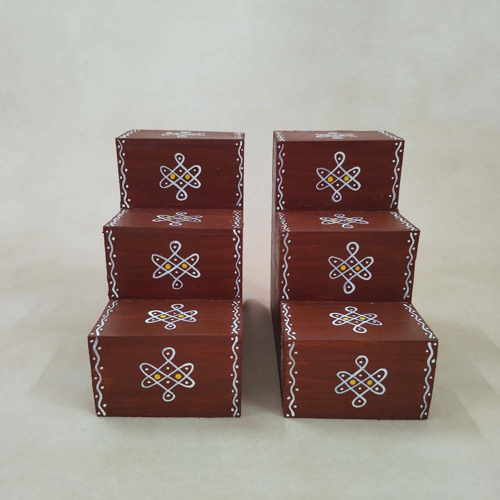 Vilakku Padi 3 Steps Step Size 2"X2" Red Set Of 2 Sutiable To Keep Small Lamps /Diyas