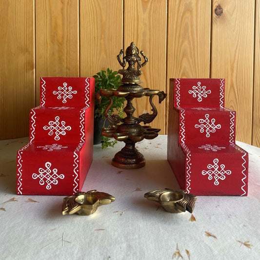 Vilakku Padi 3 Steps Step Size 3"X3" Red Set Of 2 Sutiable To Keep Small Lamps/Diyas