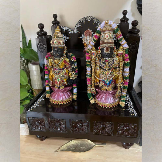 Temple Decor Style Perumal Thaayar Wooden Dolls
