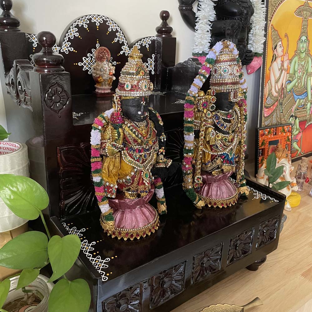 Temple Decor Style Perumal Thaayar Wooden Dolls