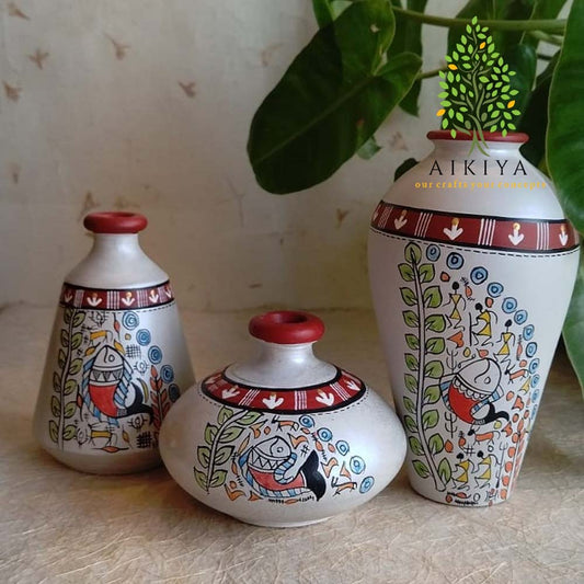 Miniature Red and White Jars (Set Of Three)