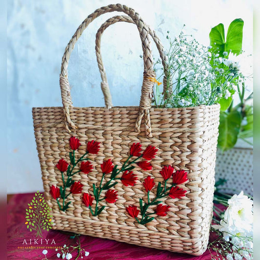 Medium Kauna Grass Square Basket - Red Flowers